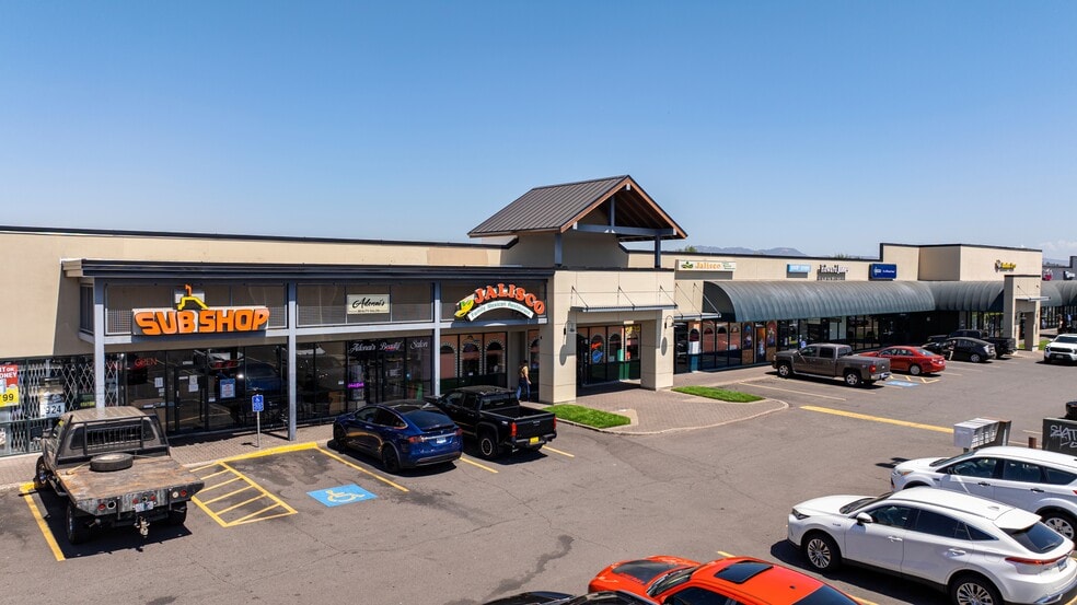 More Photos Of 3001-3169 W 11th Ave, Eugene Unknown For Lease