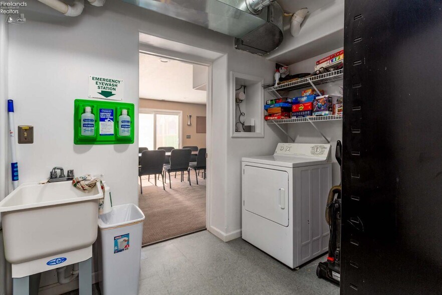 More Photos Of 5414 Homegardner Rd, Castalia Apartments For Sale