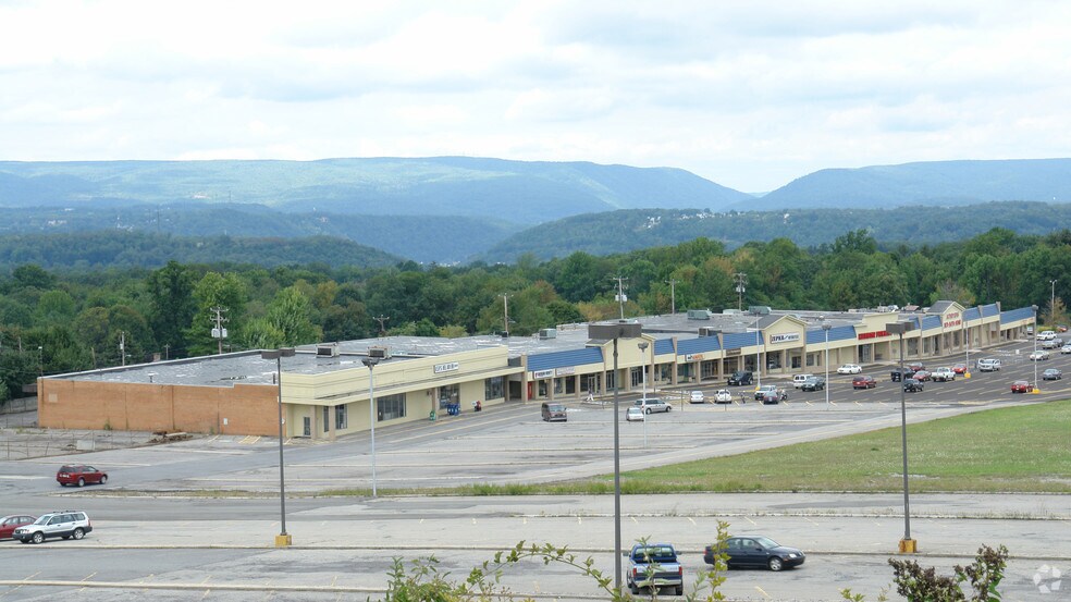Primary Photo Of 810-872 Scalp Ave, Johnstown Storefront For Lease