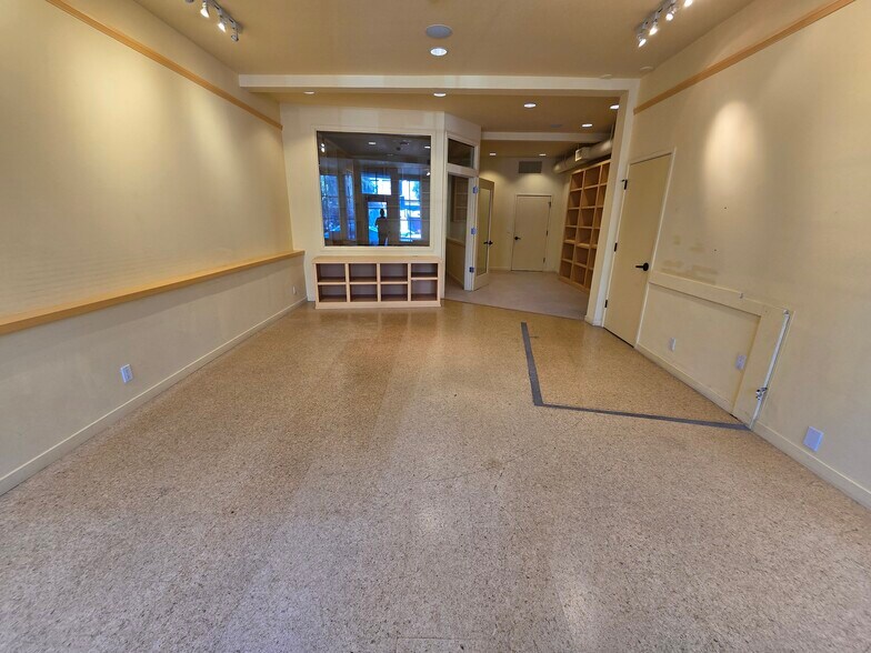 More Photos Of 110-114 Washington Ave, Richmond Office For Lease