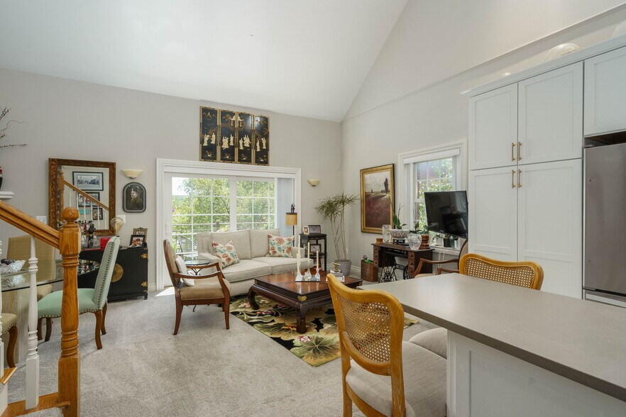 More Photos Of 206 E Liberty St, Milford Medical For Sale