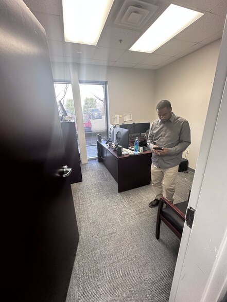 More Photos Of 10700 World Trade Blvd, Raleigh Warehouse For Lease