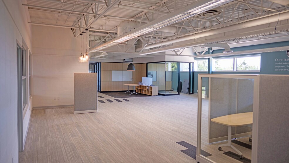More Photos Of 13467 Quincy St, Holland Distribution For Lease