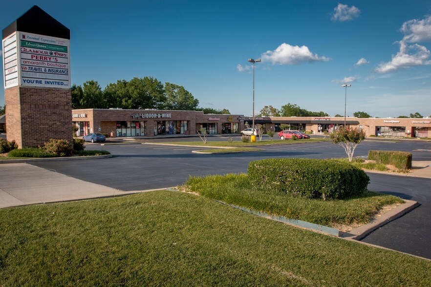 More Photos Of 8005-8316 S Sheridan Rd, Tulsa Unknown For Lease