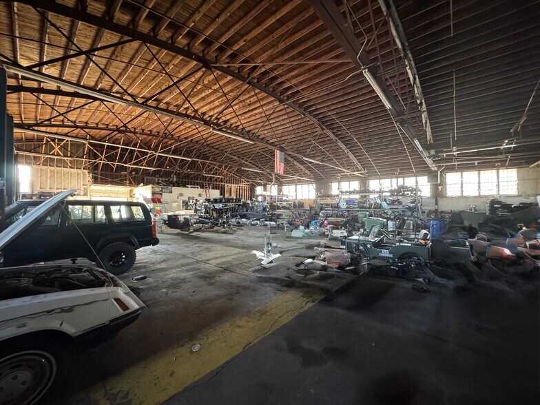 More Photos Of 130 Piper Ln, Salisbury Warehouse For Sale