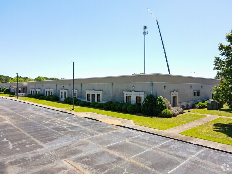 More Photos Of 1241 O.G. Skinner Dr, West Point Office For Sale