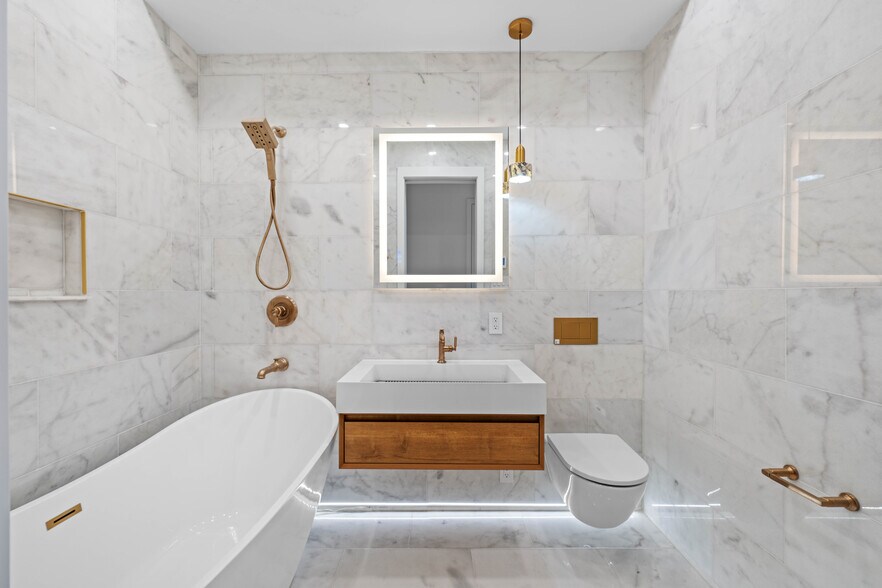 More Photos Of 41 Summit St, Brooklyn Apartments For Sale