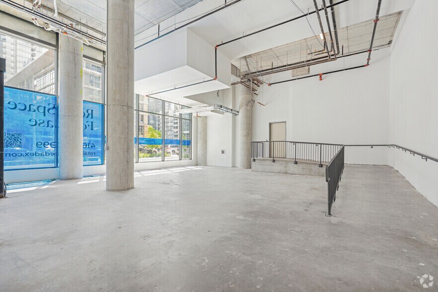More Photos Of 23 Spadina Ave, Toronto Apartments For Lease
