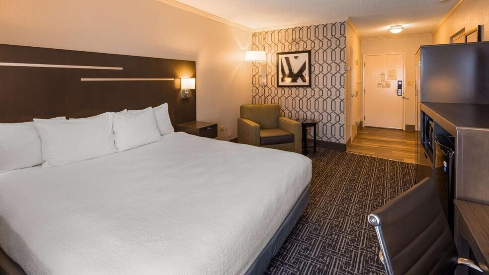 More Photos Of 130 Cracker Rd, Morristown Hotel For Sale