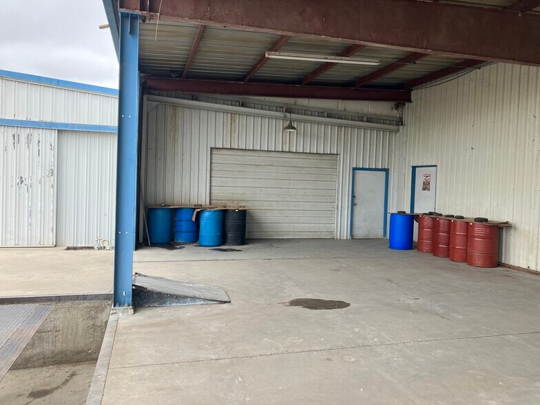 More Photos Of , Bakersfield Industrial For Sale