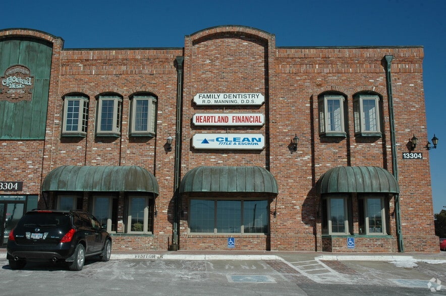 More Photos Of 13304 W Center Rd, Omaha Office For Lease