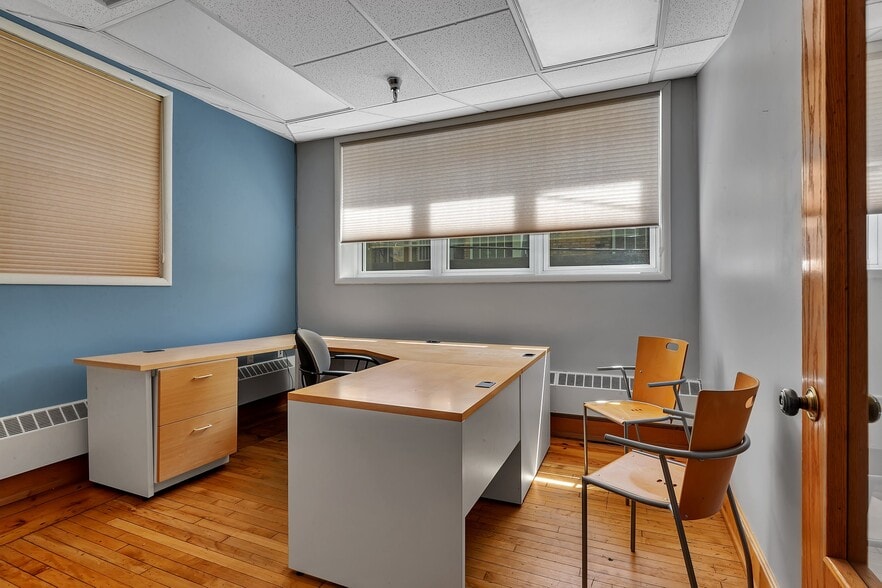 More Photos Of 14 7th Ave N, Saint Cloud Office For Sale
