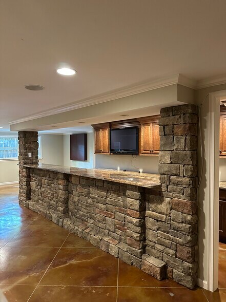 More Photos Of 2255 Sewell Mill Rd NE, Marietta Office For Lease