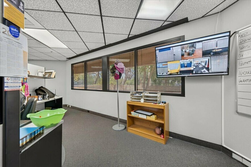 More Photos Of 2600 Shaw Ave, Fresno Office For Sale