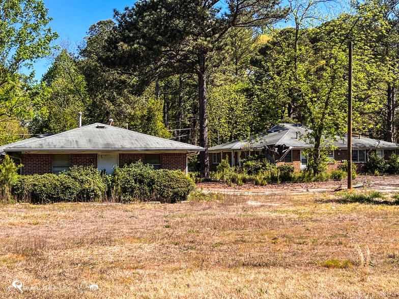 More Photos Of 2605 Ben Hill Rd, East Point Land For Sale