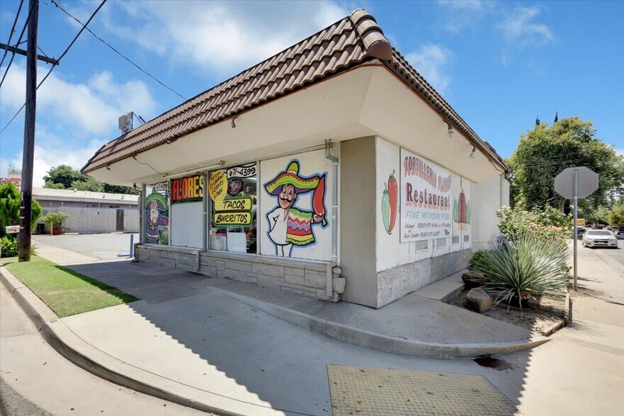 More Photos Of 120 Percy Ave, Yuba City Restaurant For Lease