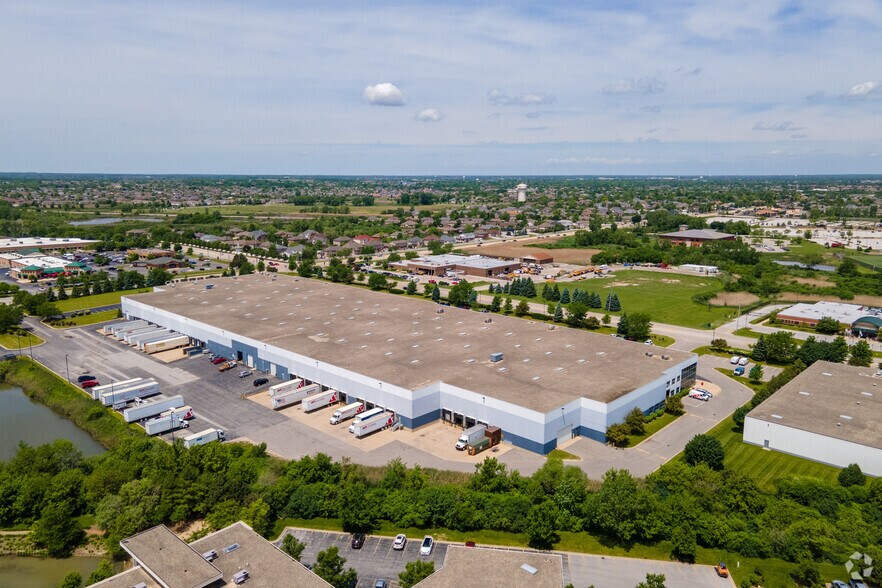 More Photos Of 7979 W 183rd St, Tinley Park Warehouse For Lease