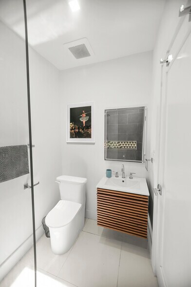 More Photos Of 733-737 Michigan Ave, Miami Beach Apartments For Sale