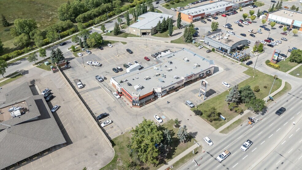 More Photos Of 388 St.Albert Trl, St. Albert General Retail For Lease