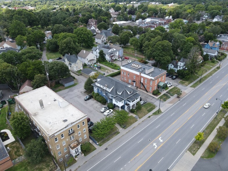 More Photos Of 189 Lake Ave, Rochester Apartments For Sale