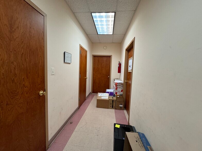 More Photos Of 421 Ocean Pky, Brooklyn Office For Sale