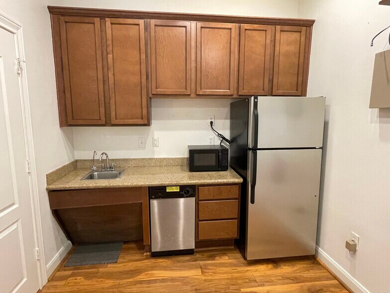 More Photos Of 4501 Cartwright Rd, Missouri City Medical For Lease