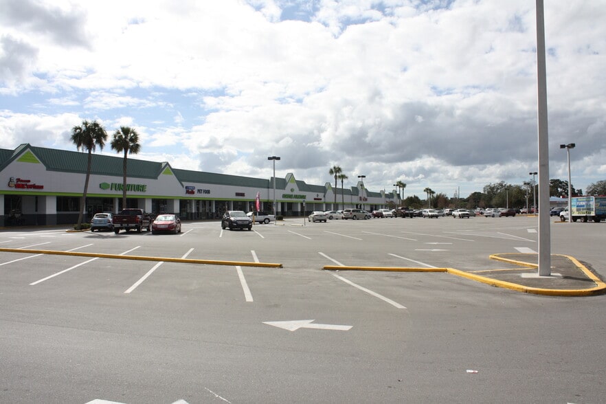 More Photos Of 14166-15150 Us Highway 19, Hudson Unknown For Lease