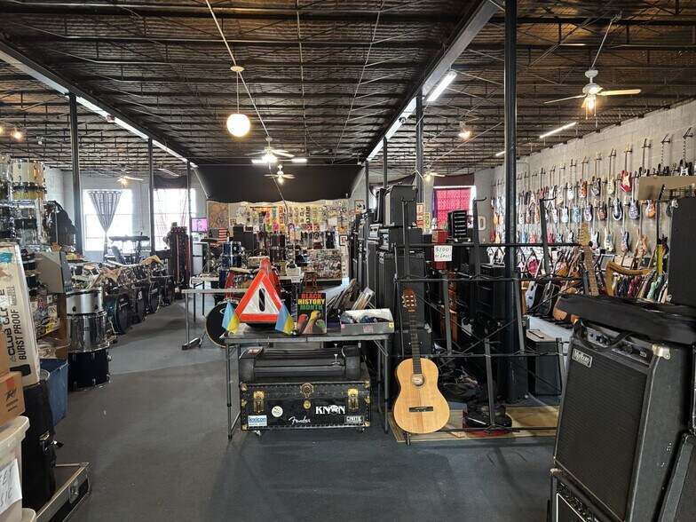 More Photos Of 3136 E Lancaster Ave, Fort Worth Storefront Retail Office For Sale