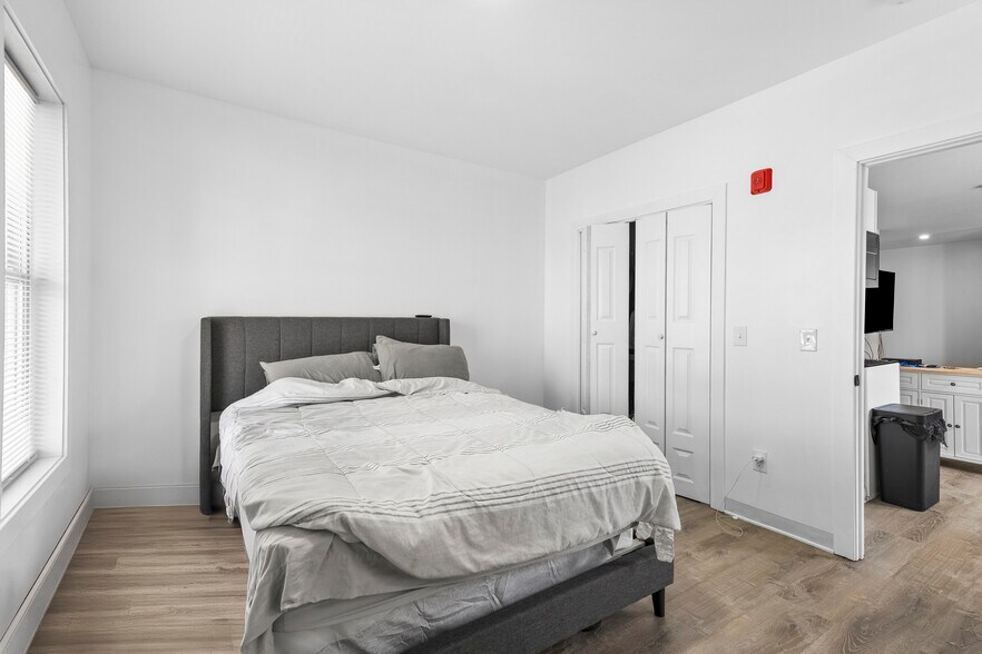 More Photos Of 116 Foundry St, Central Falls Apartments For Sale