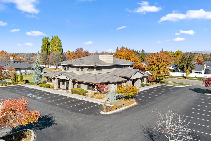 More Photos Of 1151 E Iron Eagle Dr, Eagle Office For Sale