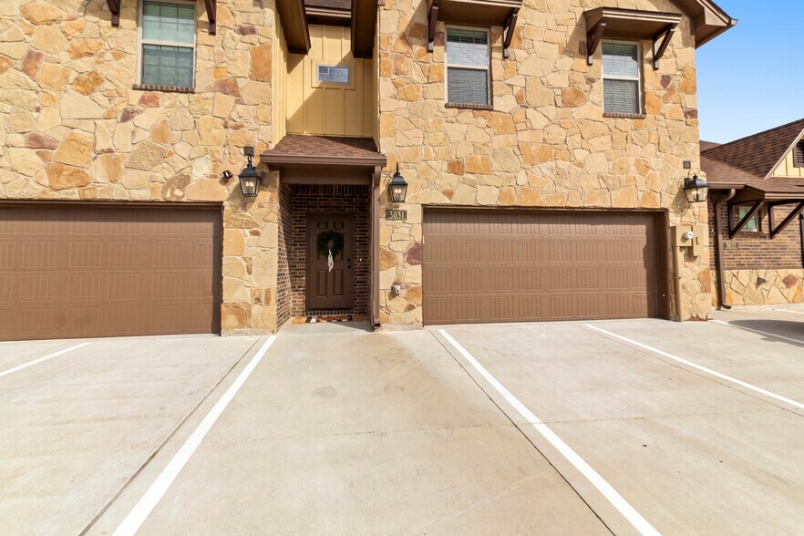 More Photos Of 4038 Gunner Trl, College Station Multifamily For Sale