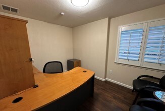 More Photos Of 7746 Lorraine Ave, Stockton Service For Sale