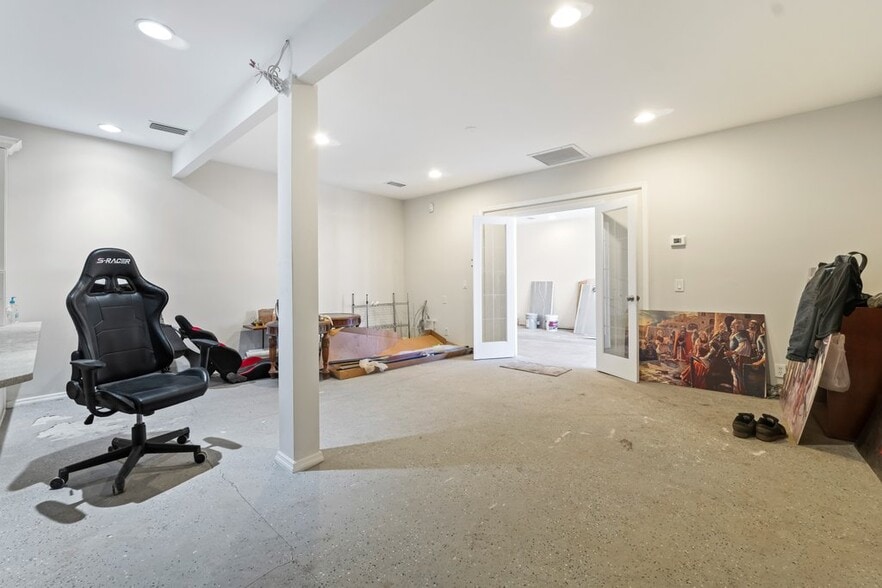 More Photos Of 5154-5200 W Beaver St, Jacksonville Warehouse For Lease