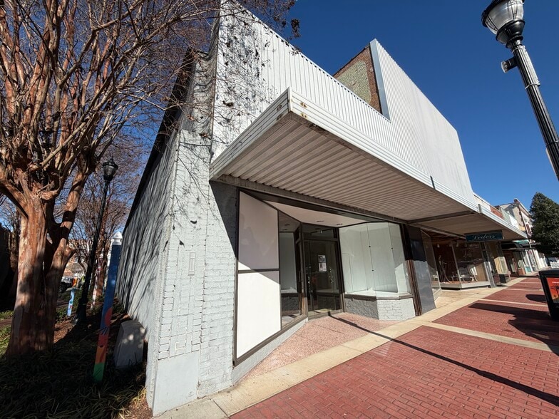 Primary Photo Of 118 Tarboro St W, Wilson General Retail For Lease