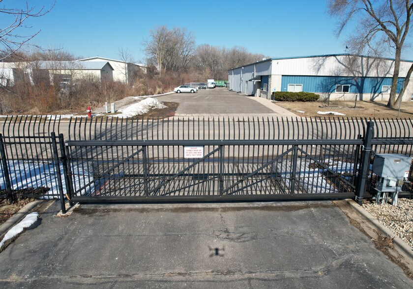 More Photos Of 4501 Tompkins Dr, Madison Warehouse For Lease