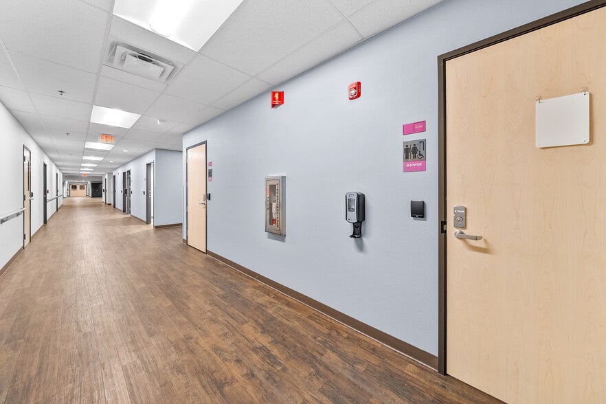 More Photos Of 2166 NW Vine St, Grants Pass Medical For Sale