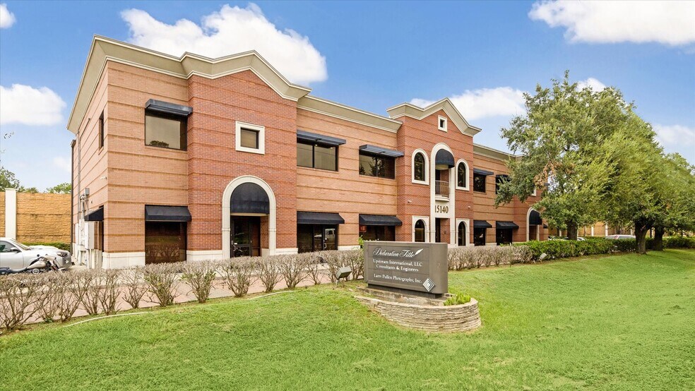 Primary Photo Of 15140 Southwest Fwy, Sugar Land Office For Sale