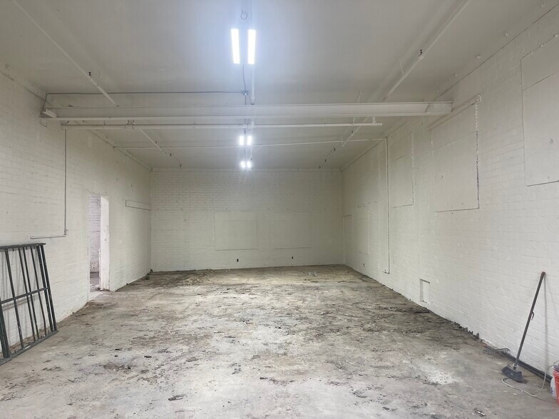 More Photos Of 3431 E 15th St, Los Angeles Manufacturing For Sale