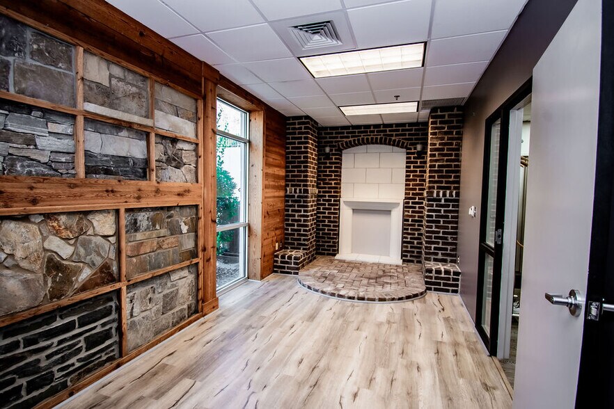 More Photos Of 3598 Highway 11, Travelers Rest Office For Sale