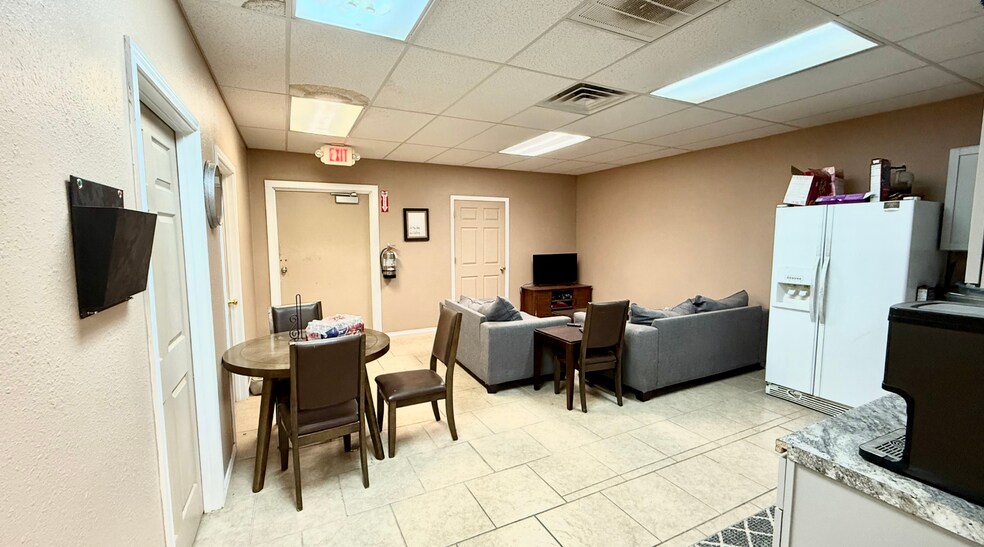 More Photos Of 14625 N Hollyhock Ave, Gardendale Warehouse For Sale
