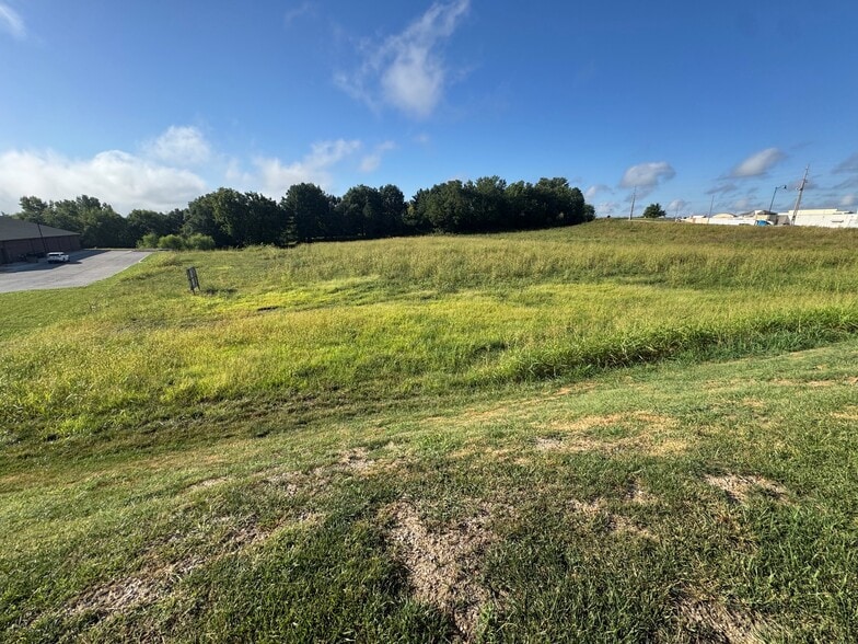 More Photos Of 3620 Village Dr, Saint Joseph Amusement Park For Sale