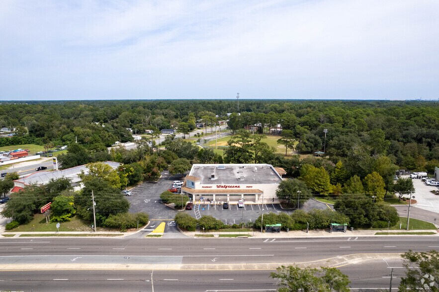 More Photos Of 11135 Lem Turner Rd, Jacksonville Drugstore For Sale