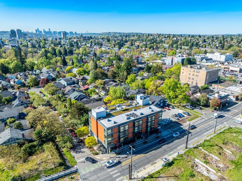 More Photos Of 1319 NE 65th St, Seattle Apartments For Sale