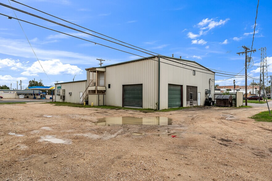 More Photos Of 17390 TX-36, Somerville Restaurant For Sale