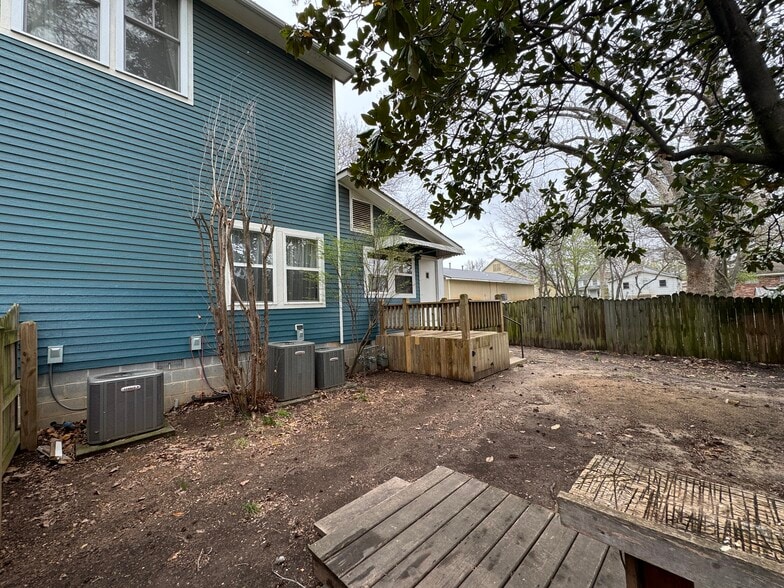 More Photos Of 224 W Chickasaw St, Tahlequah Hospitality For Sale