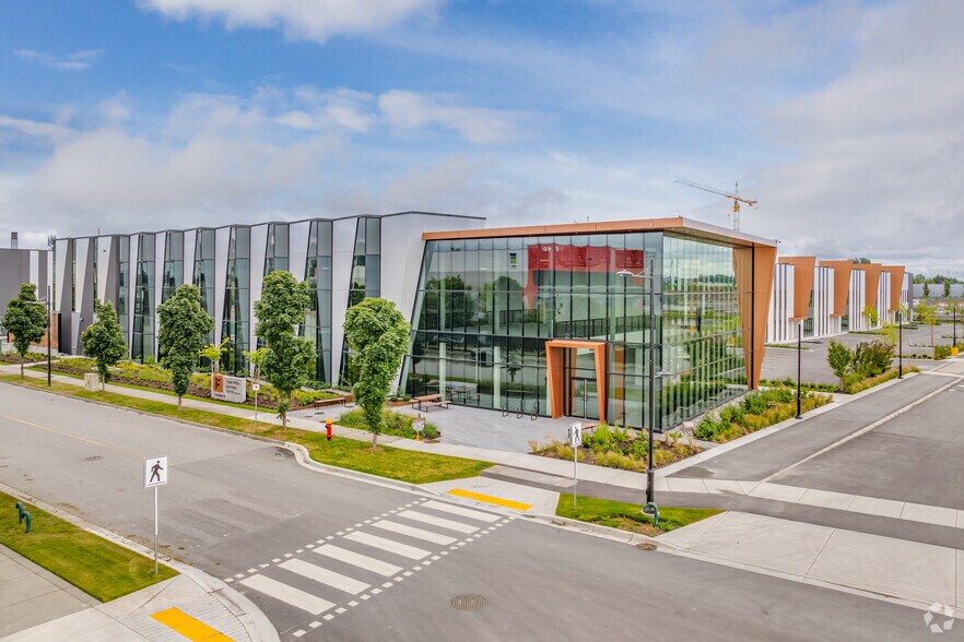 More Photos Of 7 King Edward St, Coquitlam Warehouse For Lease