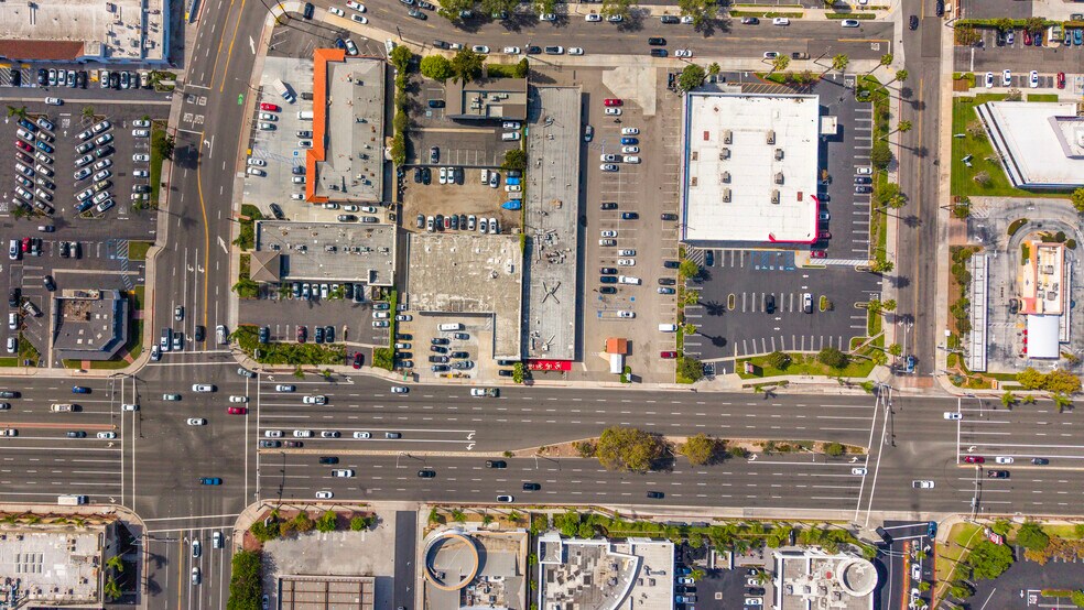 More Photos Of 3005 Harbor Blvd, Costa Mesa Auto Repair For Sale