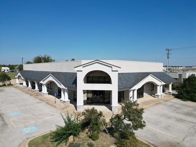 Primary Photo Of 1202 Brookview Dr, Ardmore Storefront Retail Office For Sale