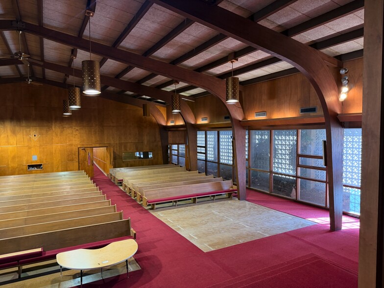 More Photos Of 111 University SE Blvd, Albuquerque Specialty For Sale