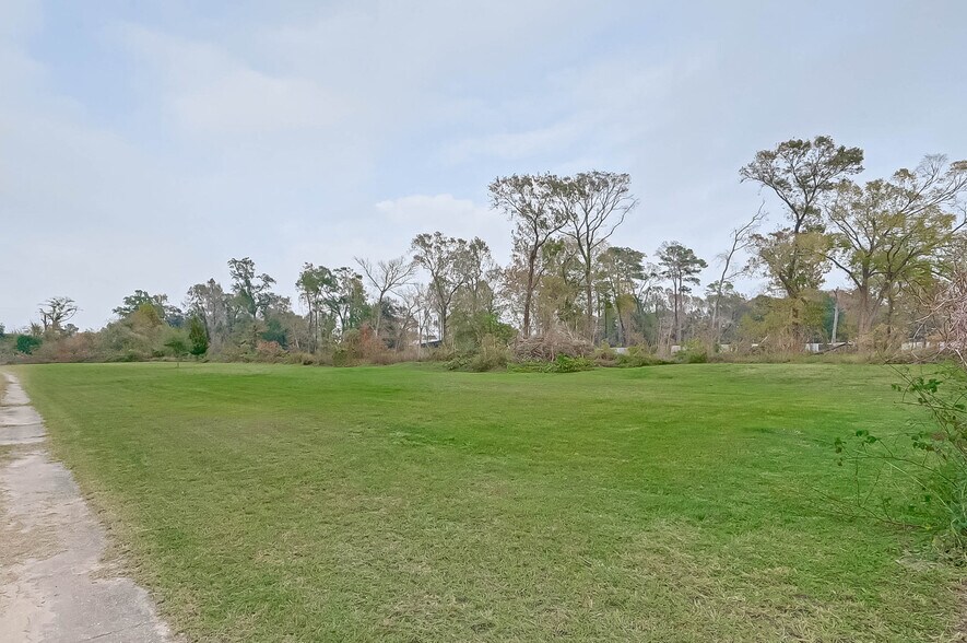 More Photos Of 0000 T C Jester Boulevard, Houston Land For Sale